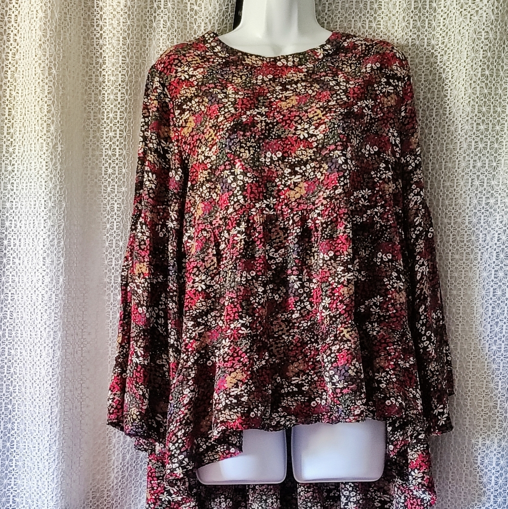 Floral Women's Top - Red and Black